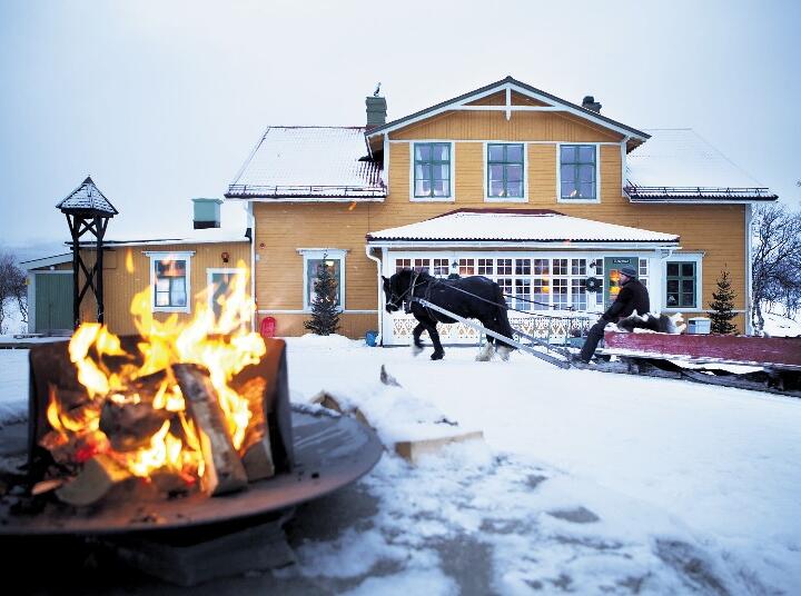 Juleeventyret til fjells – Fjällnäs i Adresseavisen